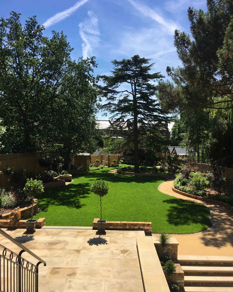 large english garden landscape design